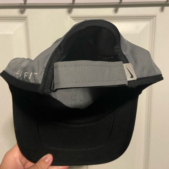 Nike Hat - Picture 3 of 3